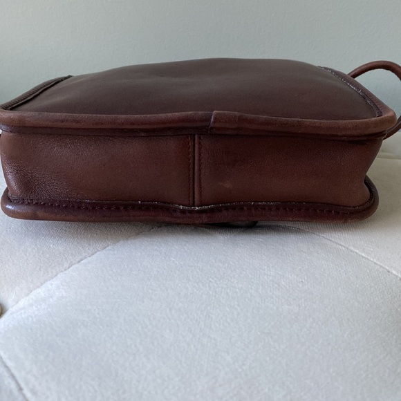 Brown Crossbody Coach bag - Picture 4 of 7